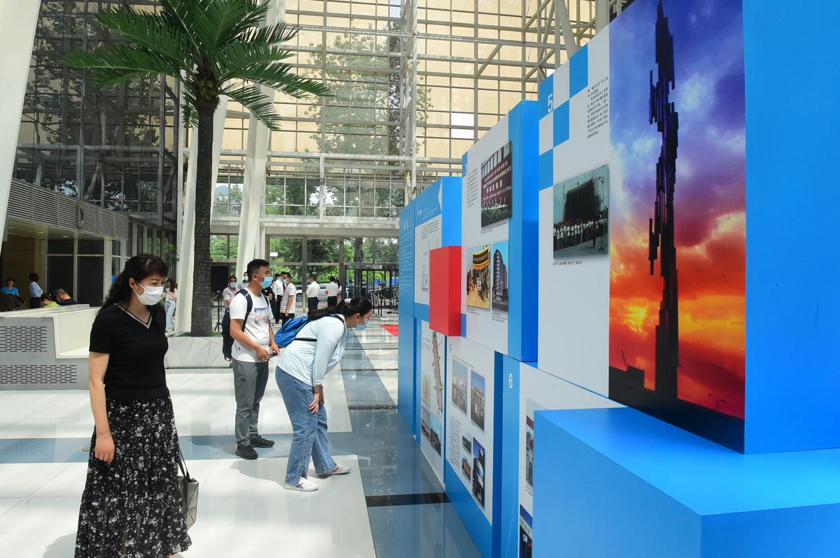 上地发展密码 信息技术产业化的“梦工厂”之路